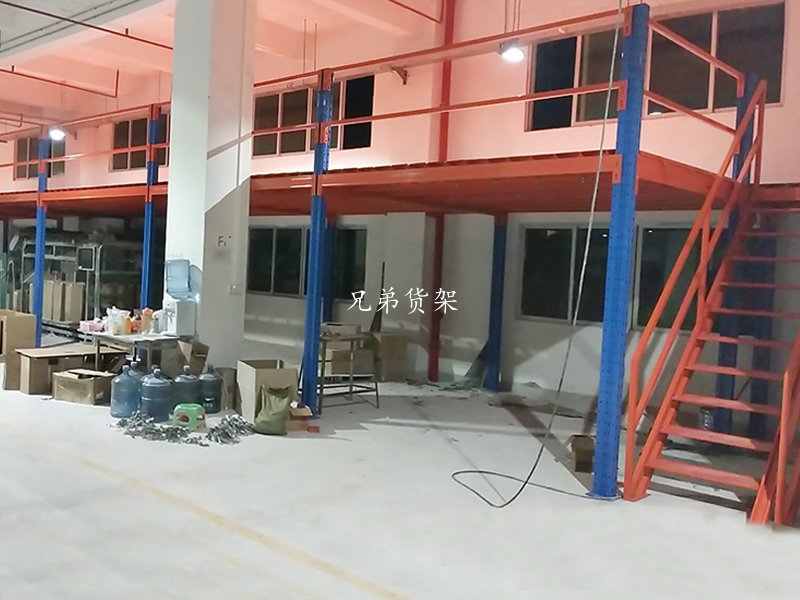 汽車(chē)倉(cāng)庫(kù)貨架